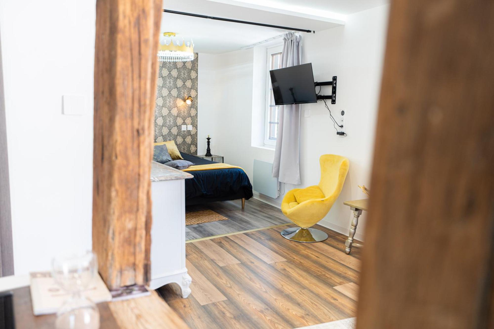 Appartement De La Noblesse - Designed By C.M Селеста Экстерьер фото
